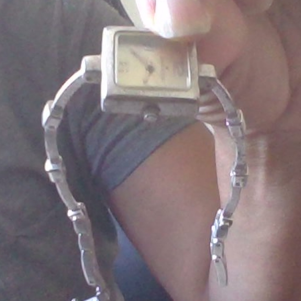 Watch - Picture 3 of 3